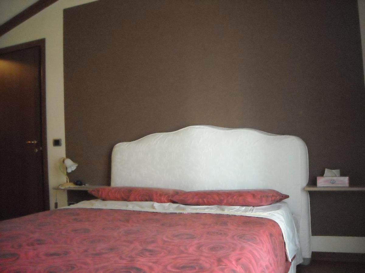 Gli Angeli Bed & Breakfast Candelo Luaran gambar